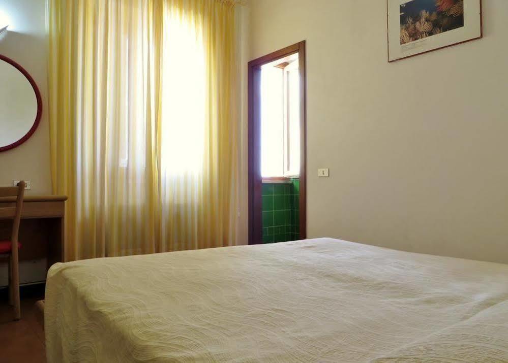 Marina Hotel 3*